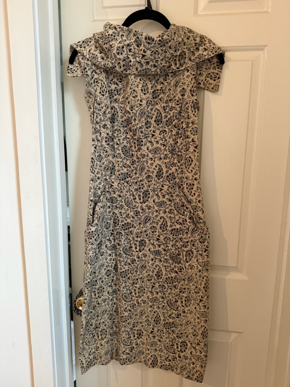 Rare Heidi Merrick Paisley Print Cap-Sleeve Dress in Cream and Navy